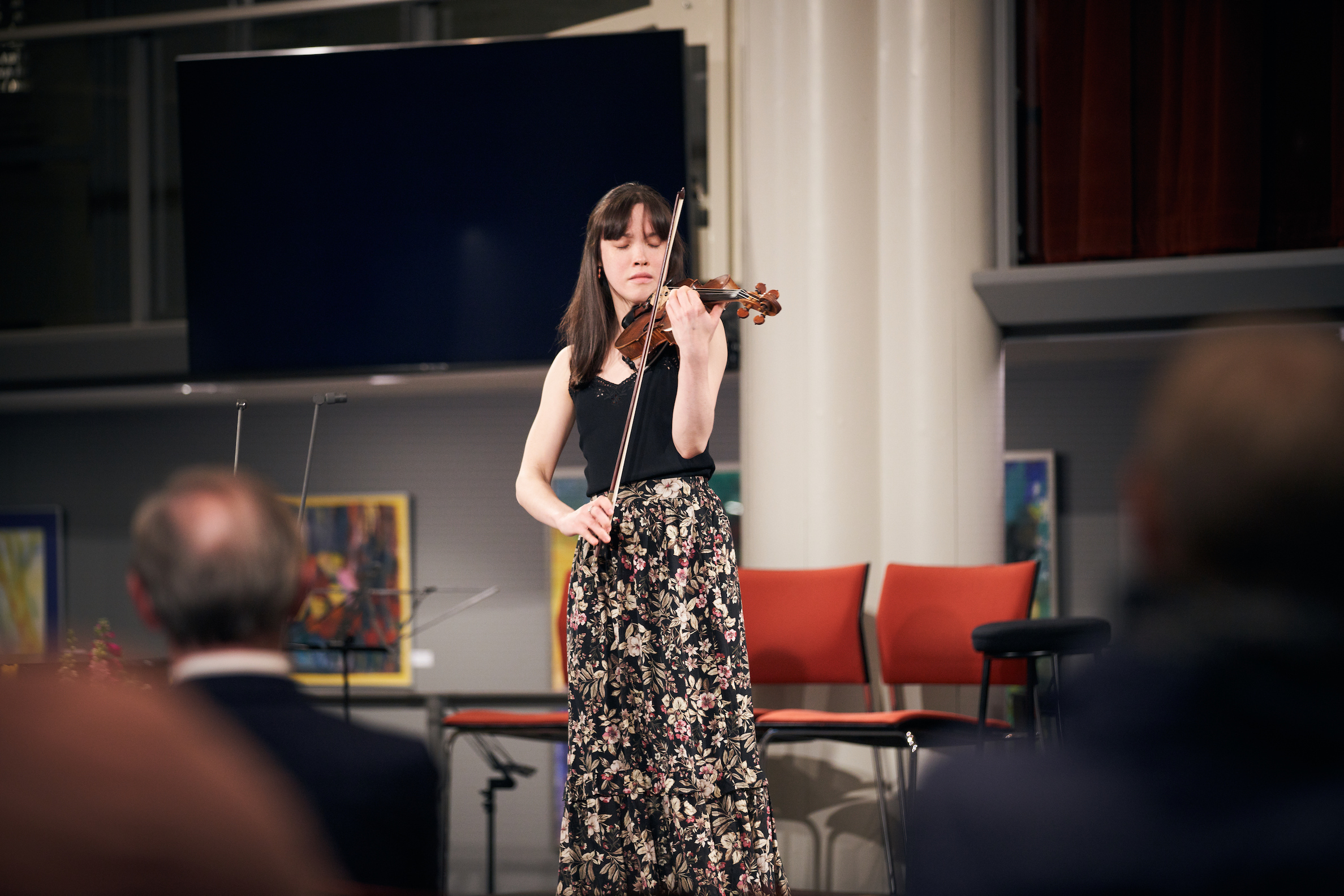 Sylvia Huang violin - Remembrance Concert 24 March 2022, Amstelkerk, Amsterdam (Photo: Eduardus Le